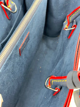 Carica l'immagine nel visualizzatore di Gallery, Borsa Louis Vuitton Twist Tote Epi pelle blu indaco M54980 year 2018 full set