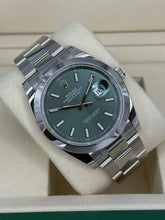 Carica l'immagine nel visualizzatore di Gallery, Rolex Datejust 41mm Mint Dial 126300 year 2025 full set LIKE NEW