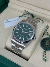 Carica l'immagine nel visualizzatore di Gallery, Rolex Oyster Perpetual 41 ref. 124300 year 2025 full set LIKE NEW