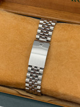 Carica l'immagine nel visualizzatore di Gallery, Rolex Datejust 36mm Dial Tapisserie ref. 16220 year 1991 full set