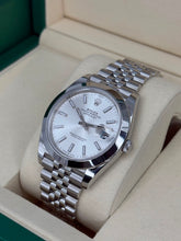 Carica l'immagine nel visualizzatore di Gallery, Rolex Datejust 41mm 126300 year 2026 full set LIKE NEW