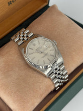 Carica l'immagine nel visualizzatore di Gallery, Rolex Datejust 36mm ref. 16234 year 1991 full set