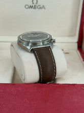 Carica l'immagine nel visualizzatore di Gallery, Omega Speedmaster Broad Arrow 1957 ref. 2110425001001 year 2010 full set