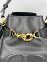 Carica l'immagine nel visualizzatore di Gallery, Borsa Media C’est Dior autunno 2023