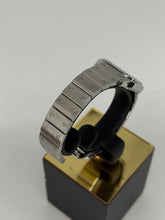 Carica l'immagine nel visualizzatore di Gallery, Cartier Santos Galbée 24mm ref. 1565 al quarzo