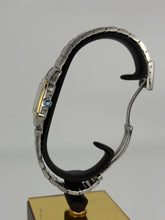 Carica l'immagine nel visualizzatore di Gallery, Cartier Santos Galbée 24mm ref. 166930 al quarzo