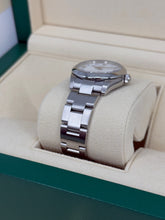 Carica l'immagine nel visualizzatore di Gallery, Rolex Oyster Perpetual 31mm ref. 177200 year 2015 full set