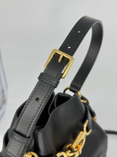 Carica l'immagine nel visualizzatore di Gallery, Borsa Media C’est Dior autunno 2023