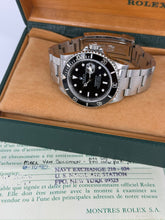 Carica l'immagine nel visualizzatore di Gallery, Rolex Submariner Date 16610 year 1990 full set