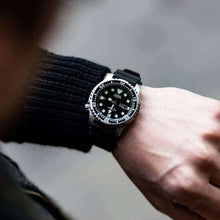 Carica l'immagine nel visualizzatore di Gallery, Citizen Promaster NY0040-09E