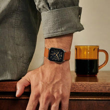 Carica l'immagine nel visualizzatore di Gallery, Orologio CASIO con fasi lunari in pelle