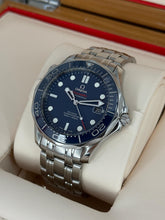 Carica l&#39;immagine nel visualizzatore di Gallery, Omega Seamaster diver 300M ref. 21230412003001 year 2024 full set
