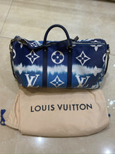 Carica l'immagine nel visualizzatore di Gallery, Louis Vuitton Keepall Bandoulière 50 LV Escale ref. M45117 summer 2020 collection
