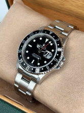 Carica l&#39;immagine nel visualizzatore di Gallery, Rolex GMT-Master II 16710 year 2005 full set
