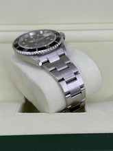 Carica l&#39;immagine nel visualizzatore di Gallery, Rolex Submariner Date 16610 year 2007 full set
