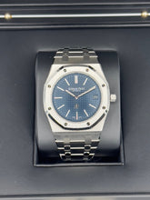 Carica l&#39;immagine nel visualizzatore di Gallery, Audemars Piguet Royal Oak Jumbo 15202 year 2021 FULL SET
