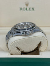 Carica l'immagine nel visualizzatore di Gallery, Rolex Submariner Date 126610LN year 2023 full set
