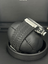 Carica l'immagine nel visualizzatore di Gallery, Hublot Big Bang Carbon fiber dial ref. 301.SB.131.RX full set
