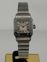 Carica l&#39;immagine nel visualizzatore di Gallery, Cartier Santos Galbée 24mm ref. 1565 al quarzo
