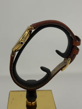 Carica l&#39;immagine nel visualizzatore di Gallery, Longines classico automatico in oro giallo 18KT 31,5 mm
