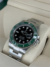 Carica l'immagine nel visualizzatore di Gallery, Rolex Submariner Date Starbucks ref. 126610LV year 2021 full set
