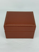 Carica l&#39;immagine nel visualizzatore di Gallery, Box luxury porta orologi Biondo 2 posti marrone
