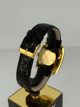 Carica l&#39;immagine nel visualizzatore di Gallery, Omega DeVille Day-Date TOOL 106 Automatico in oro giallo 18K
