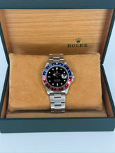 Carica l'immagine nel visualizzatore di Gallery, Rolex GMT-Master “pepsi” 16700 year 1992 full set LIKE NEW
