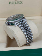 Carica l'immagine nel visualizzatore di Gallery, Rolex GMT-Master II Sprite 126720VTNR year 2023 full set
