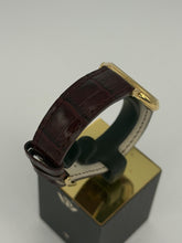 Carica l&#39;immagine nel visualizzatore di Gallery, Longines classico in oro giallo 18 KT 34mm

