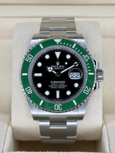 Carica l&#39;immagine nel visualizzatore di Gallery, Rolex Submariner Date Starbucks 126610LV year 2023 full set NEW
