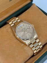 Carica l&#39;immagine nel visualizzatore di Gallery, Rolex Day-Date “president” 36mm ref. 18238 year 1992
