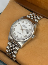 Carica l'immagine nel visualizzatore di Gallery, Rolex Datejust 36 mm ref. 16220 year 1991 full set
