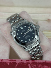 Carica l'immagine nel visualizzatore di Gallery, Omega Seamaster Diver 300 Quartz ref. 25628000 full set
