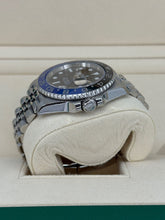 Carica l&#39;immagine nel visualizzatore di Gallery, Rolex GMT-Master II Batgirl 126710BLNR year 2019 full set
