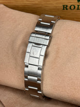 Carica l&#39;immagine nel visualizzatore di Gallery, Rolex GMT-Master II 16710 year 2005 full set

