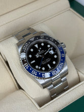 Carica l'immagine nel visualizzatore di Gallery, Rolex GMT-Master II Batman 116710BLNR year 2016 full set
