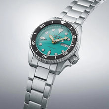 Carica l&#39;immagine nel visualizzatore di Gallery, Seiko 5 sports 38 mm automatic verde acqua SRPK33K1
