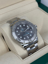 Carica l'immagine nel visualizzatore di Gallery, Rolex Yacht Master Rhodium dial 126622 year 2021 full set

