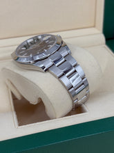 Carica l&#39;immagine nel visualizzatore di Gallery, Rolex Datejust 41mm ref. 126300 year 2019 full set
