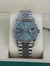 Carica l'immagine nel visualizzatore di Gallery, Rolex Datejust 36mm mint dial 126234 year 2025 full set
