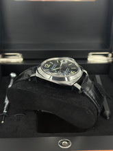 Carica l'immagine nel visualizzatore di Gallery, Panerai Luminor Marina Automatic PAM00104 year 2014 full set
