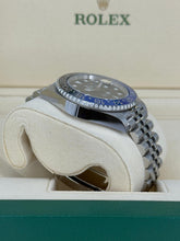 Carica l'immagine nel visualizzatore di Gallery, Rolex GMT-Master II Batgirl 126710BLNR year 2020 full set
