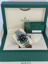 Carica l'immagine nel visualizzatore di Gallery, Rolex Submariner Date starbucks 126610LV year 2022 full set
