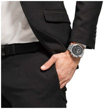 Carica l&#39;immagine nel visualizzatore di Gallery, Citizen Chrono Pilot Radiocontrollato Eco-Drive CB5860-86E
