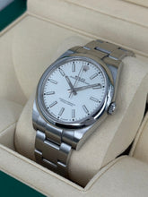 Carica l'immagine nel visualizzatore di Gallery, Rolex Oyster Perpetual 114300 year 2019 full set
