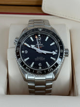Carica l'immagine nel visualizzatore di Gallery, Omega Seamaster Planet Ocean GMT ref. 23230442201001 full set
