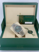 Carica l'immagine nel visualizzatore di Gallery, Rolex Datejust 36mm mint dial 126234 year 2025 full set
