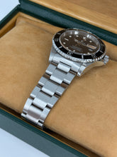 Carica l&#39;immagine nel visualizzatore di Gallery, Rolex Submariner Date 16610 year 1995 full set
