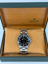 Carica l&#39;immagine nel visualizzatore di Gallery, Rolex Submariner No Date 14060 year 1991
